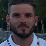 Graduado en Economía con nivel alto de inglés